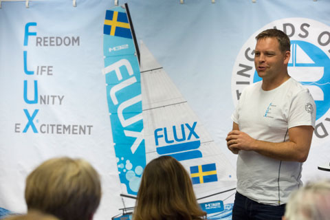 Johnie Berntsson introducing his new sponsor at the Boat Fair in Gothenburg.