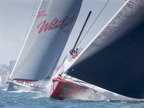 “WILD OATS XI and COMANCHE at start of 2014 Rolex Sydney Hobart Yacht Race