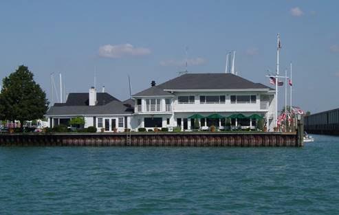Bayview Yacht Club in Detroit, Michigan has adopted ORR-EZ for the Bells Beer Bayview Mackinac Race Shore Course. (Photo Credit: Martin Chumiecki/Bayview Yacht Club)